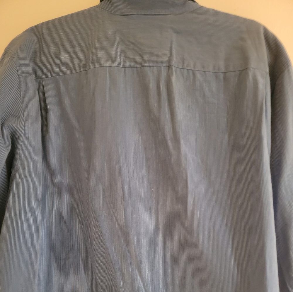 Michael kors men's longsleeve gently used L - Picture 3 of 3